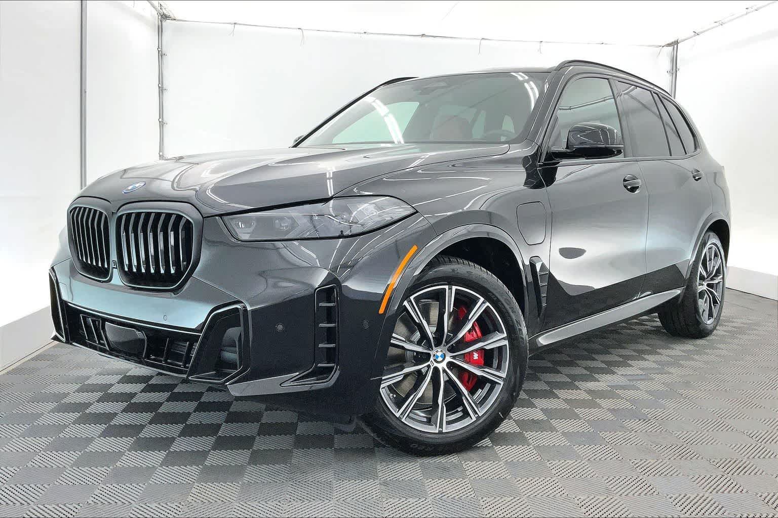 2026 BMW X5 xDrive50e's photo