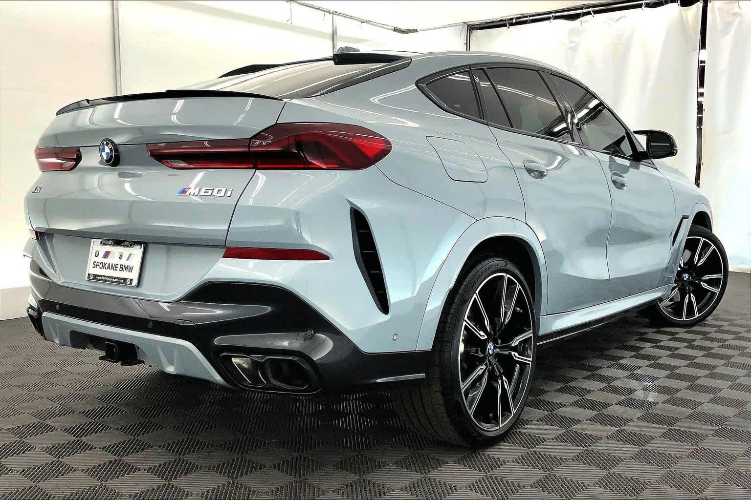 2025 BMW X6 M60i