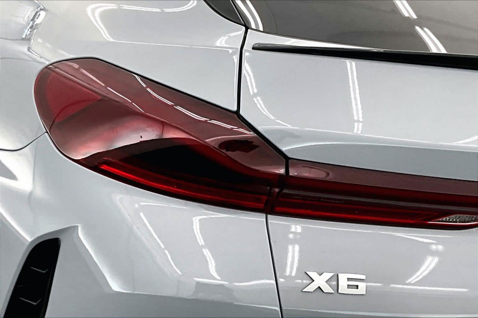 2025 BMW X6 M60i