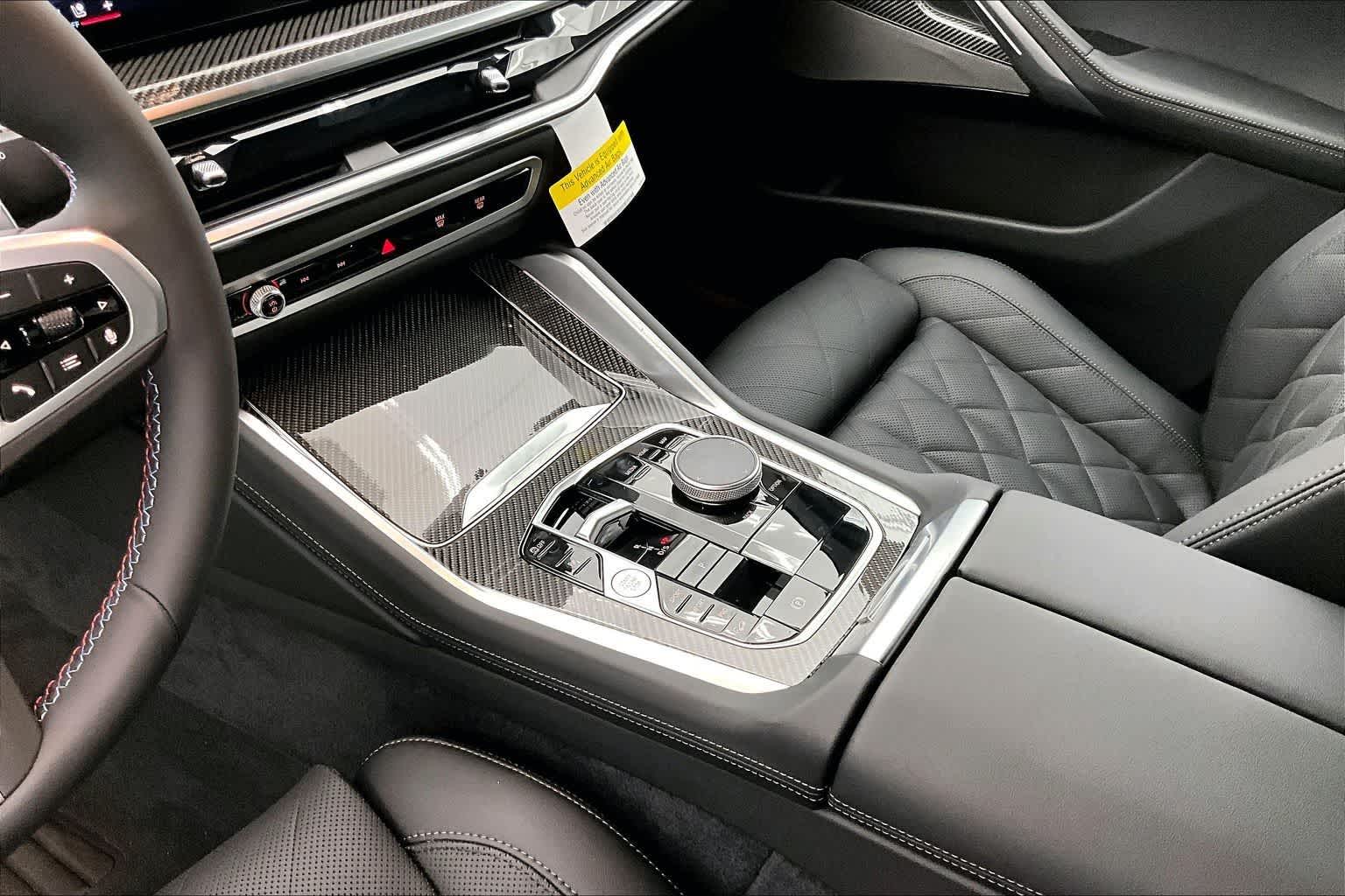 2027 BMW X6 M60i