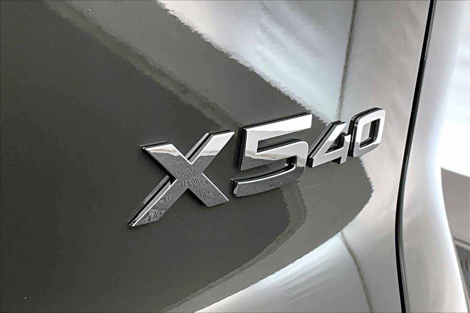 2027 BMW X5 40 xDrive