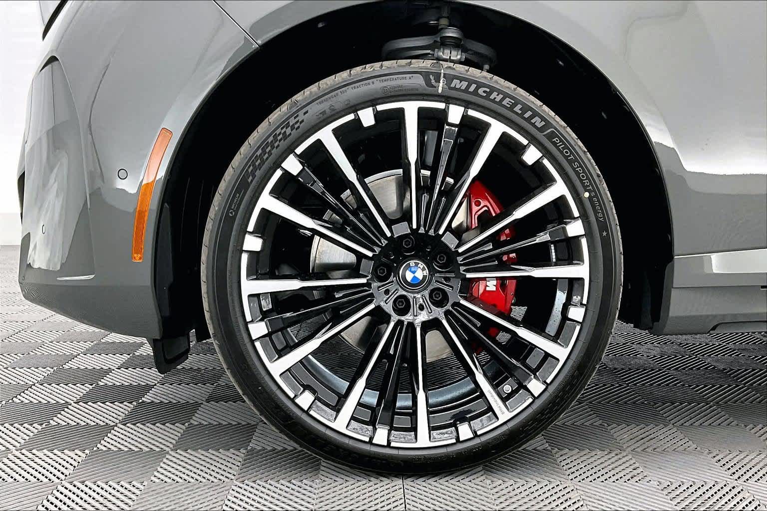 2027 BMW X5 40 xDrive