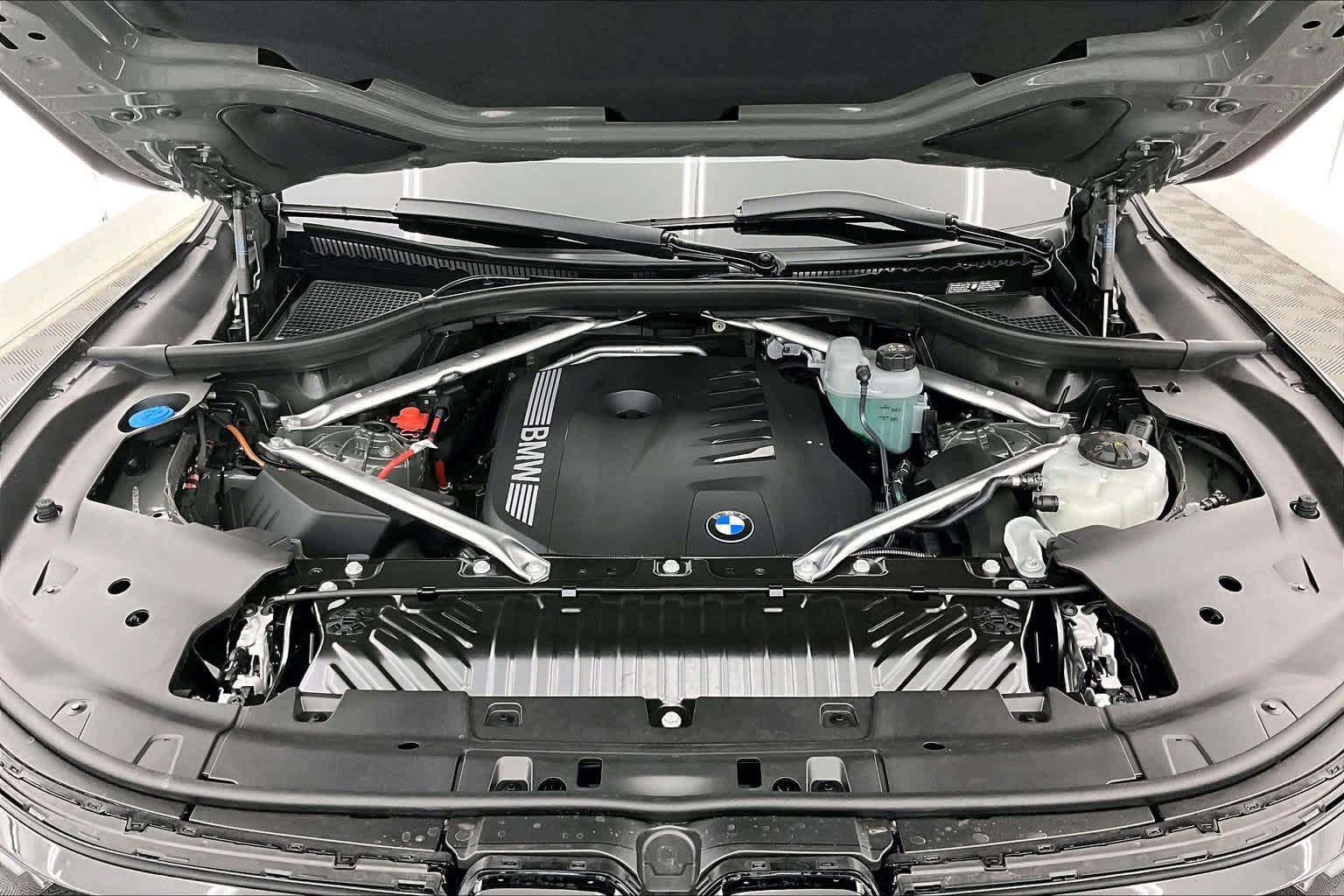 2027 BMW X5 40 xDrive