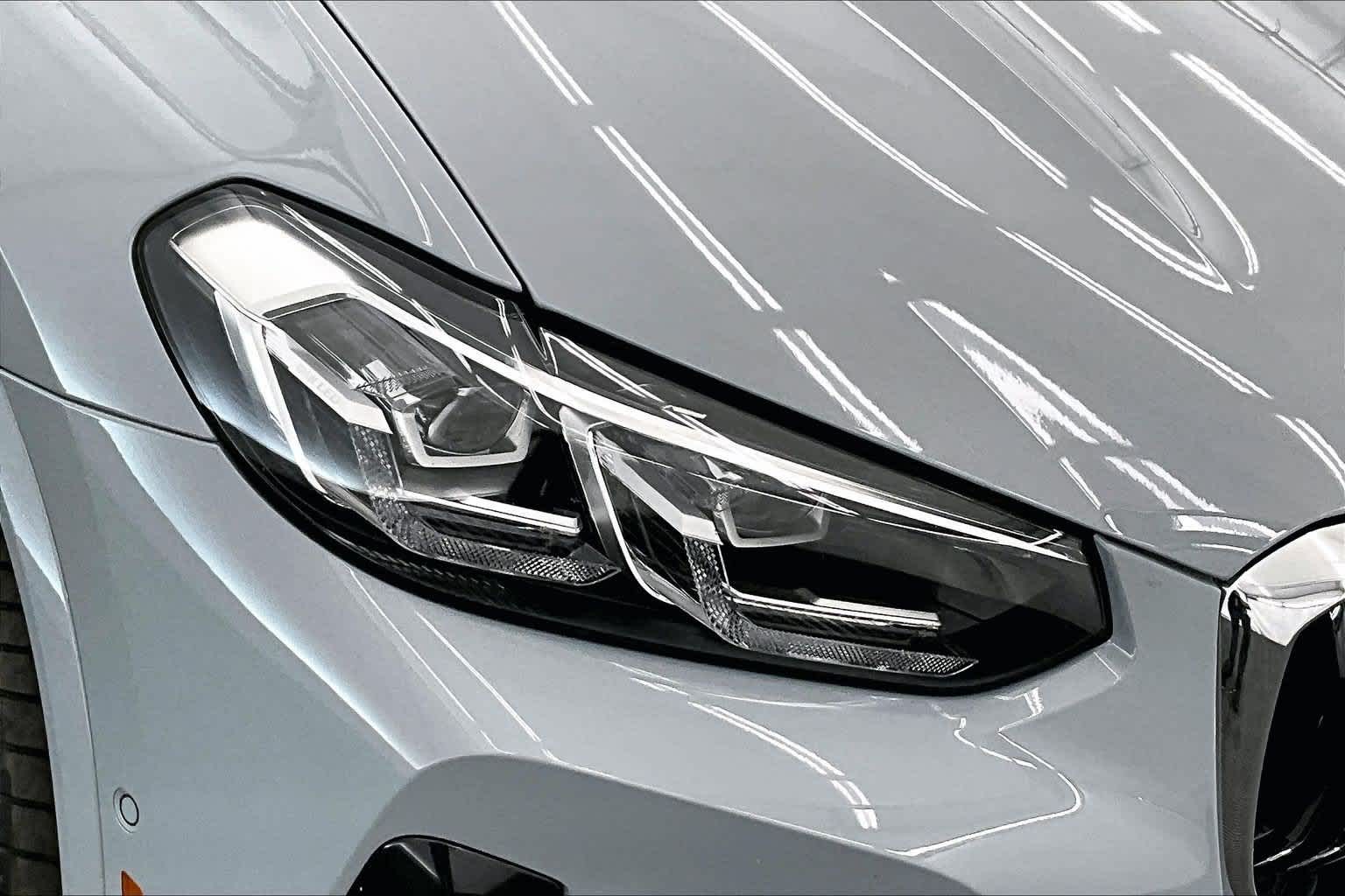 2024 BMW X3 M40i