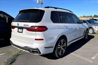 2021 BMW X7 M50i