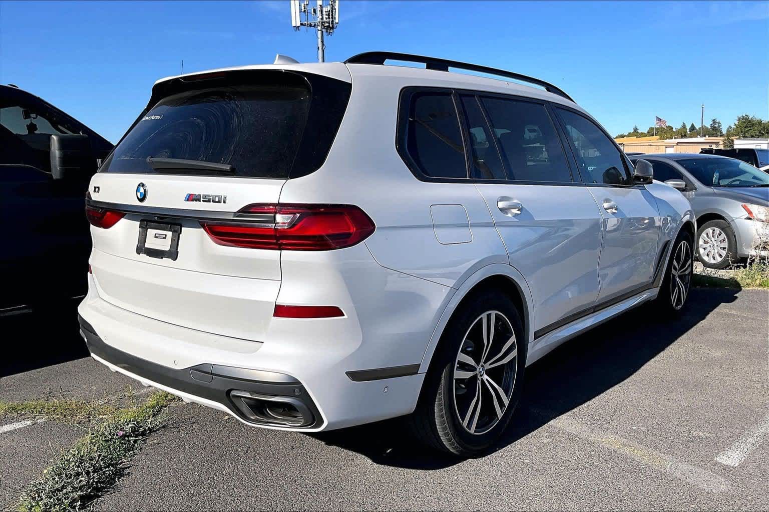 2021 BMW X7 M50i