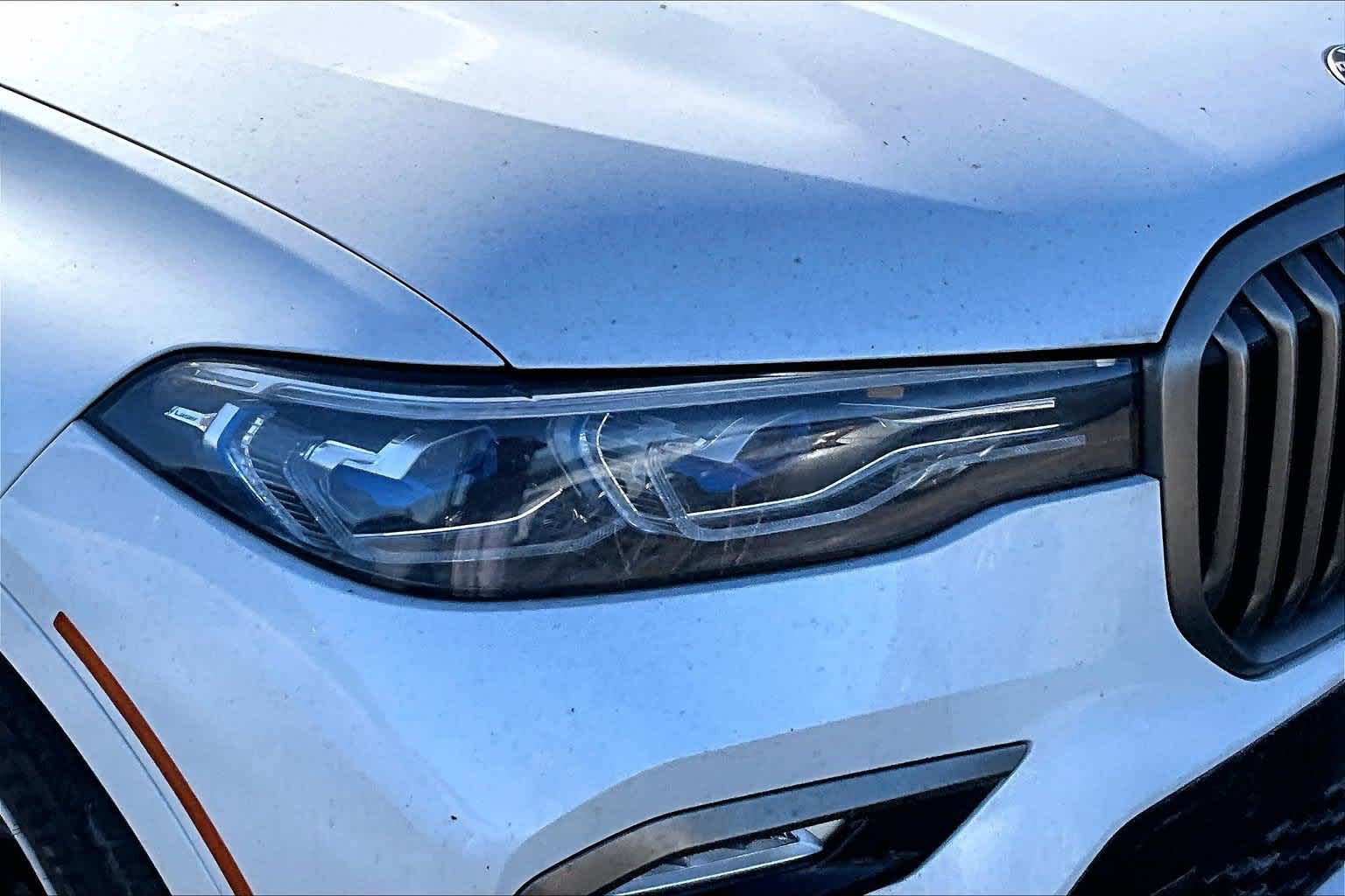 2021 BMW X7 M50i