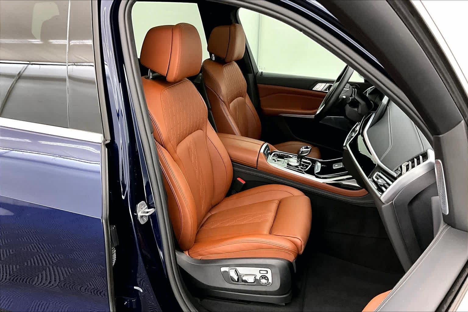 2021 BMW X7 ALPINA XB7