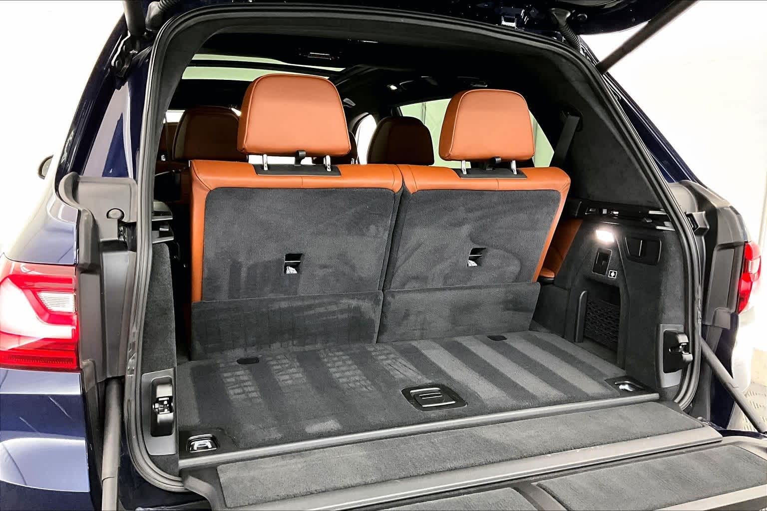 2021 BMW X7 ALPINA XB7