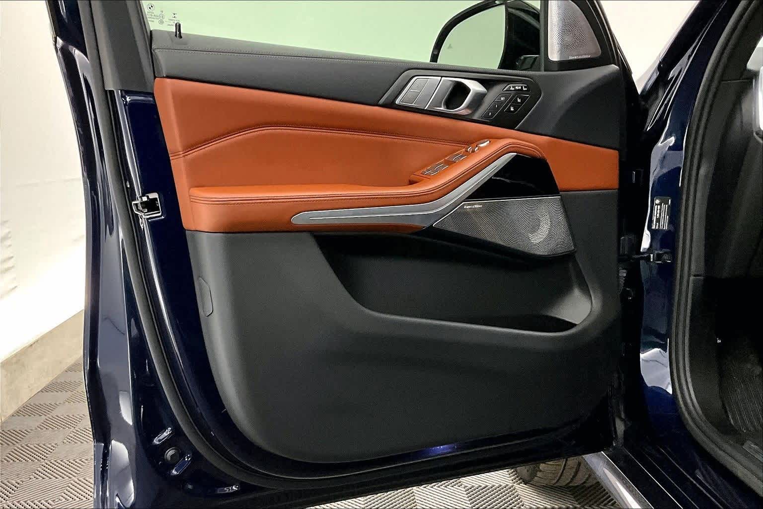 2021 BMW X7 ALPINA XB7