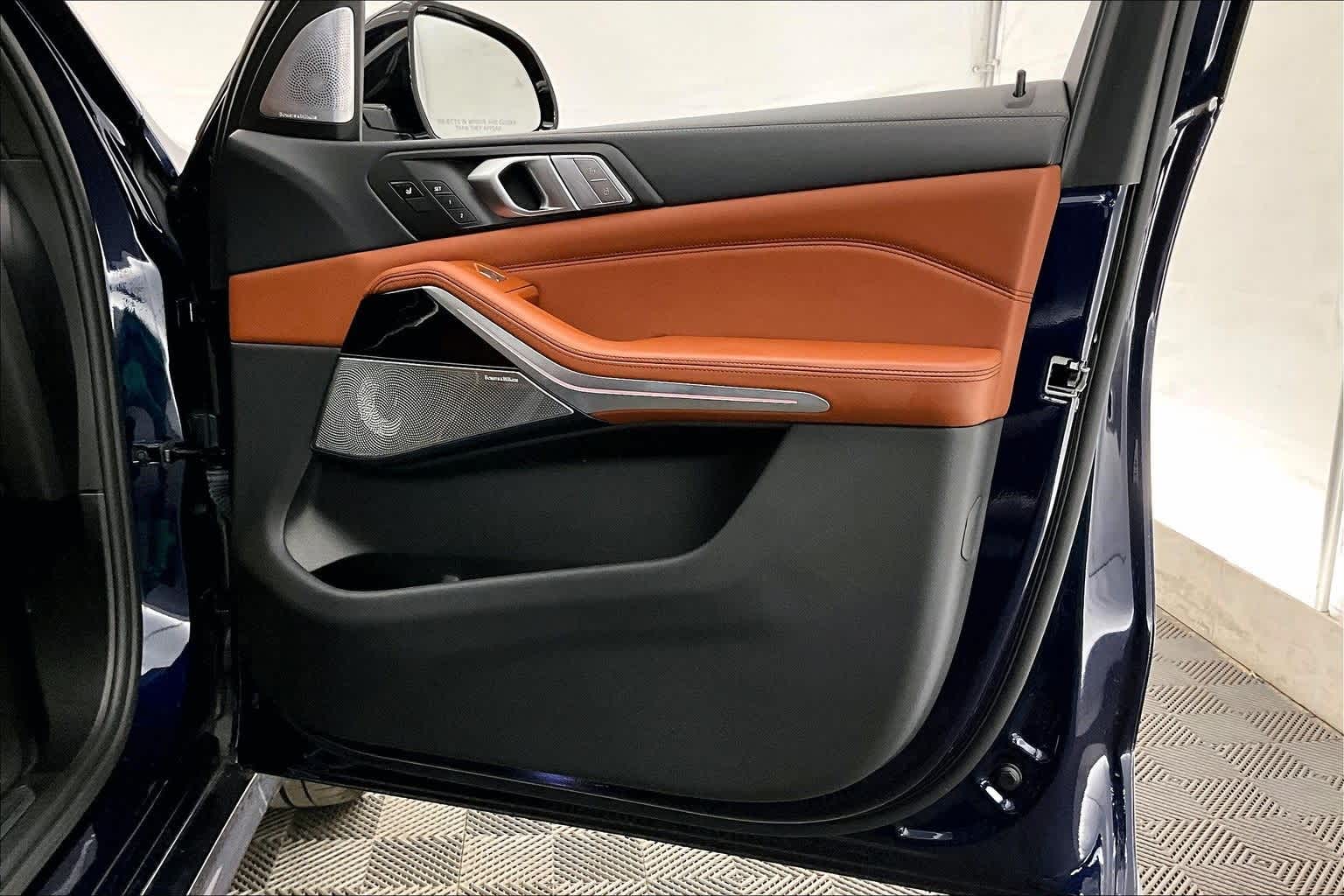 2021 BMW X7 ALPINA XB7