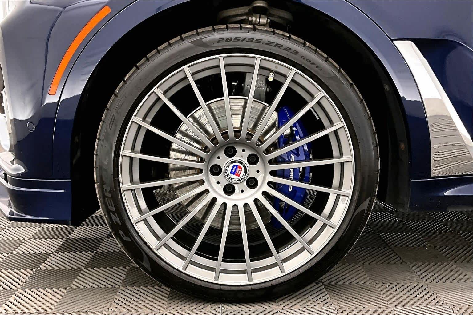 2021 BMW X7 ALPINA XB7