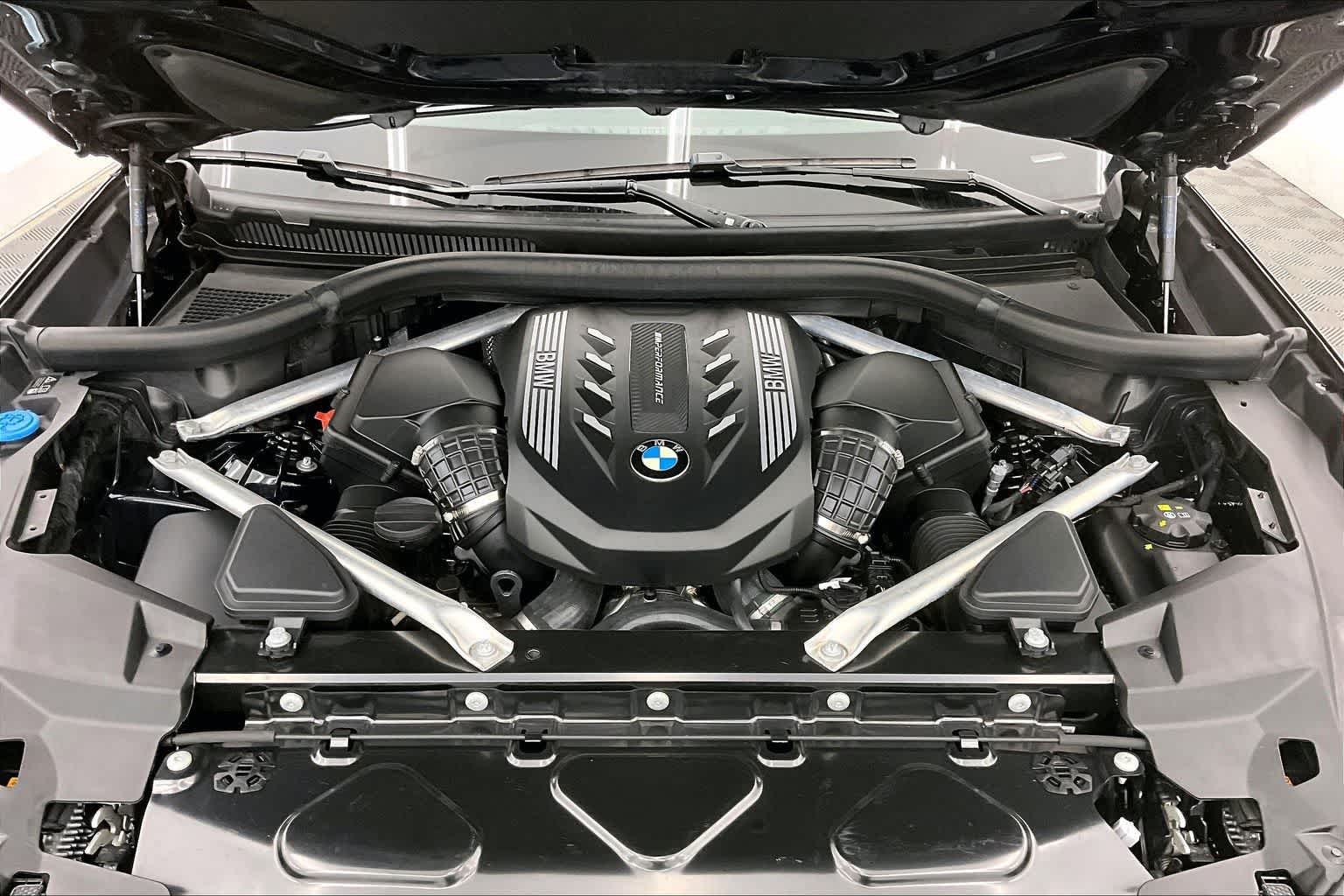 2023 BMW X5 M50i