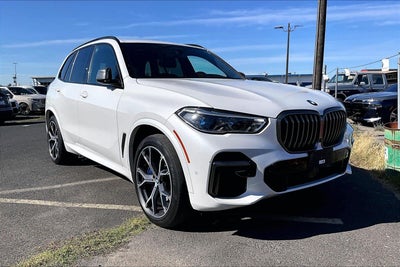 2022 BMW X5 M50i