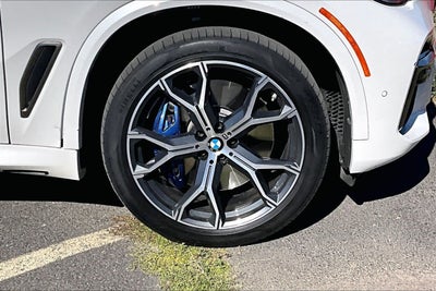 2022 BMW X5 M50i