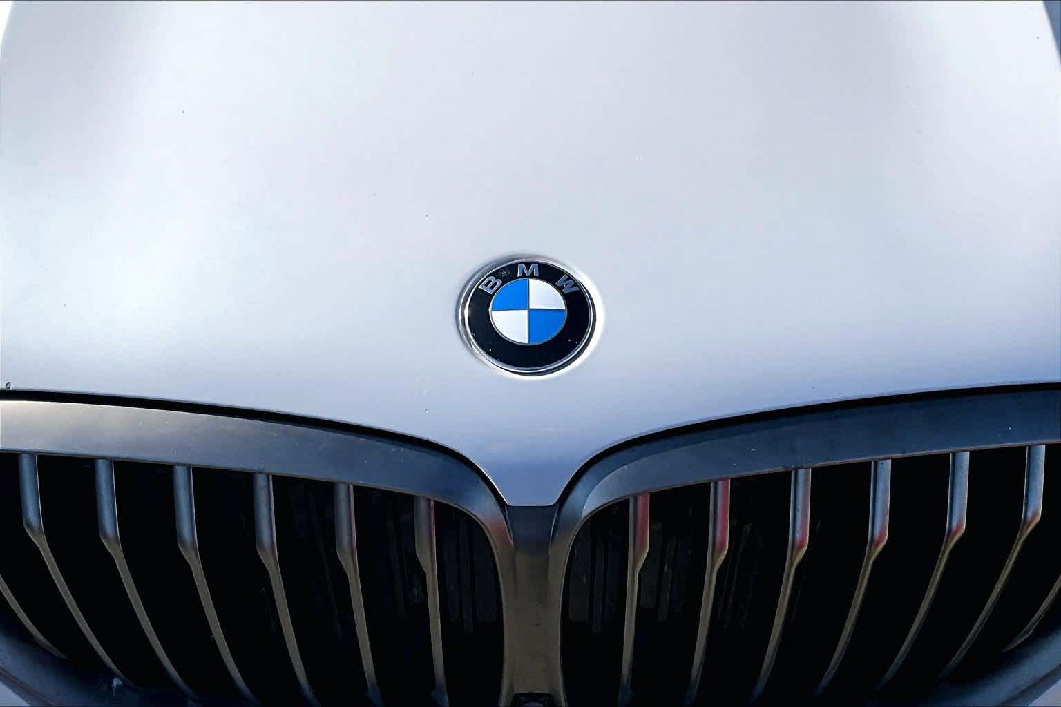 2022 BMW X5 M50i