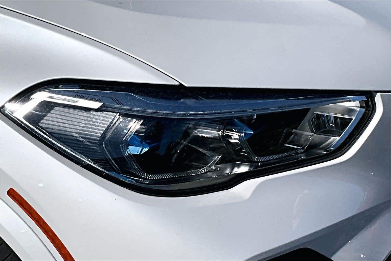 2022 BMW X5 M50i