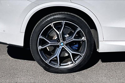 2022 BMW X5 M50i