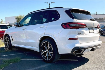2022 BMW X5 M50i