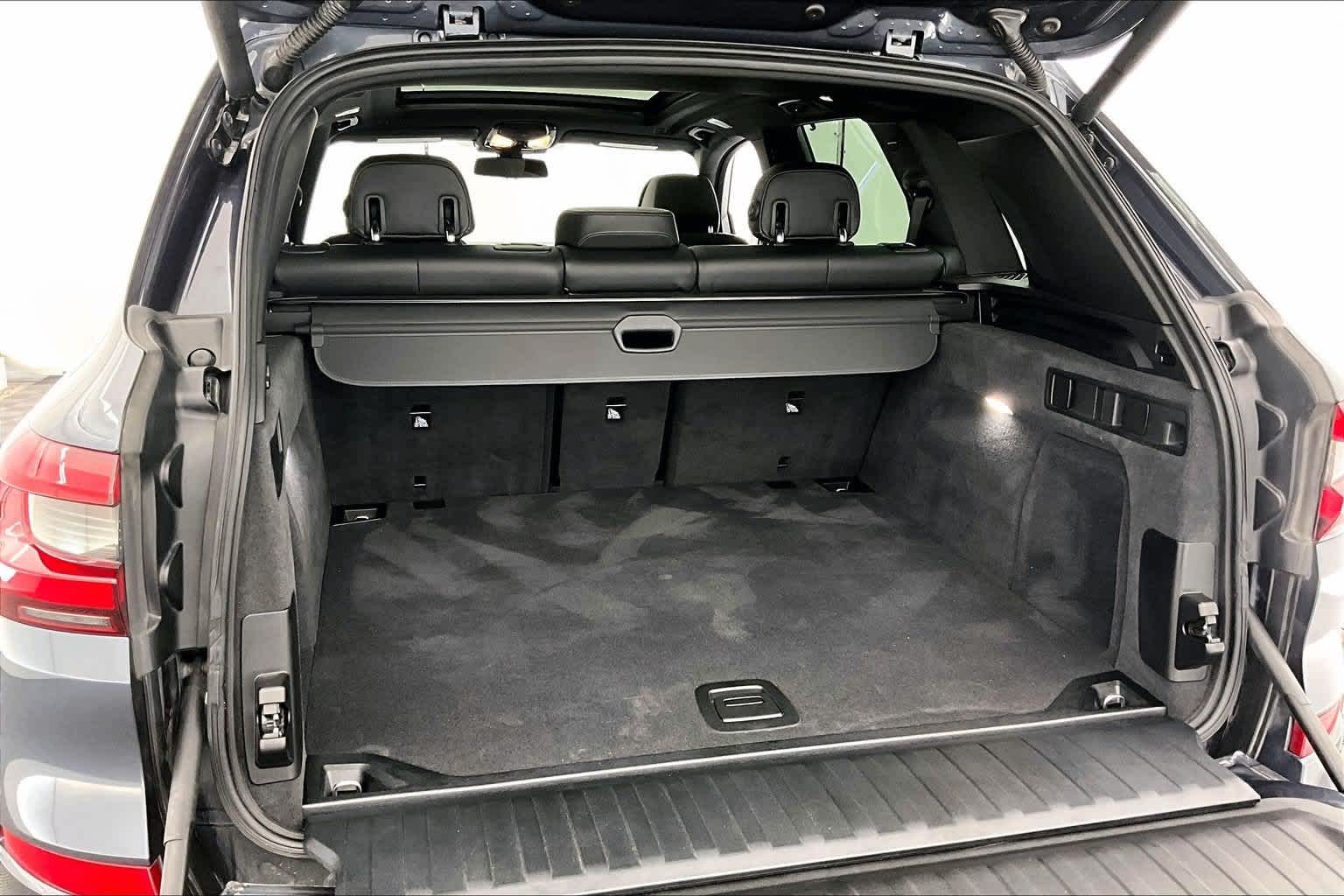2020 BMW X5 M50i