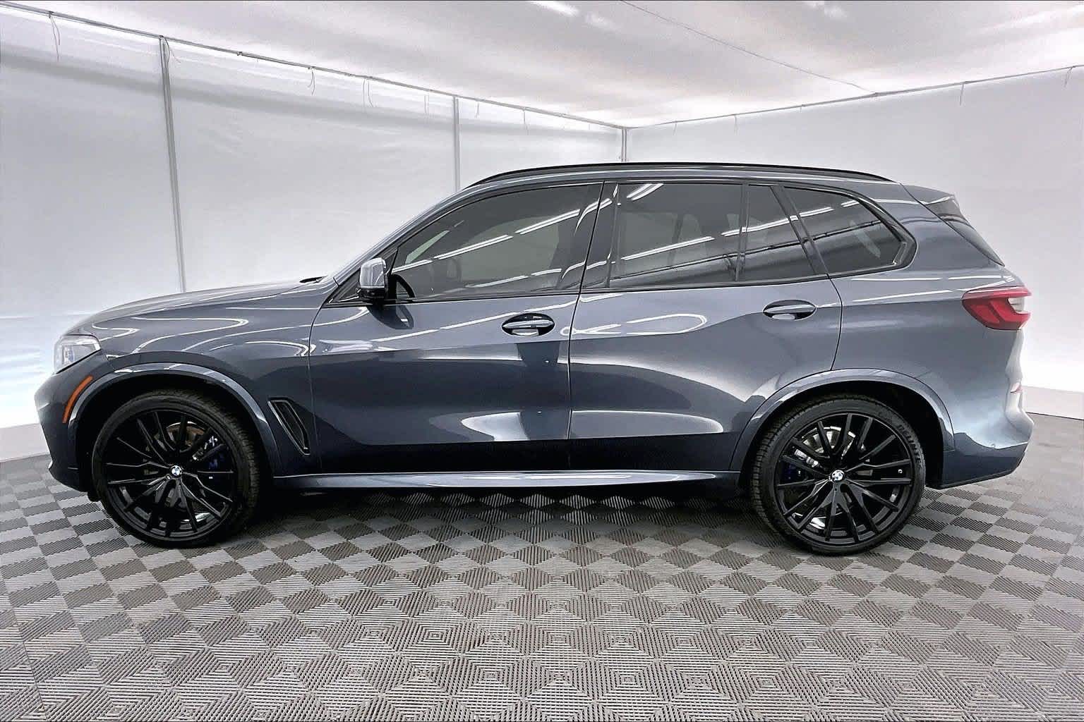2020 BMW X5 M50i