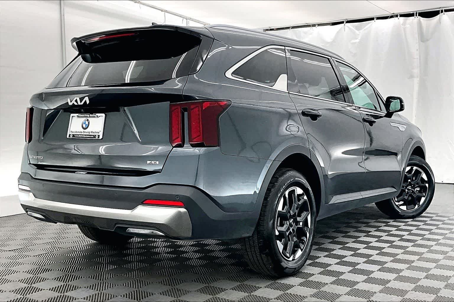 2024 Kia Sorento S