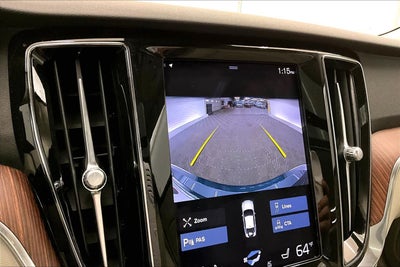 2022 Volvo S60 Recharge Plug-In Hybrid R-Design Expression