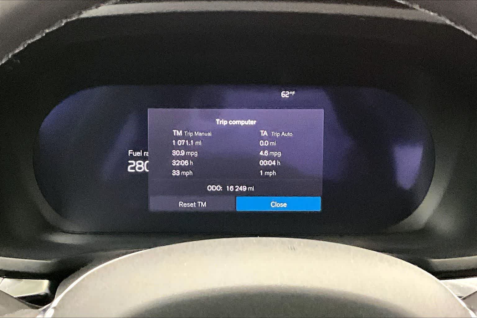 2024 Volvo S60 Core Dark Theme