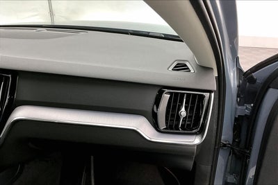 2024 Volvo S60 Core Dark Theme