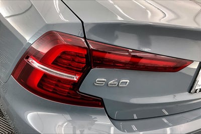2024 Volvo S60 Core Dark Theme