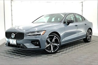 2024 Volvo S60 Core Dark Theme