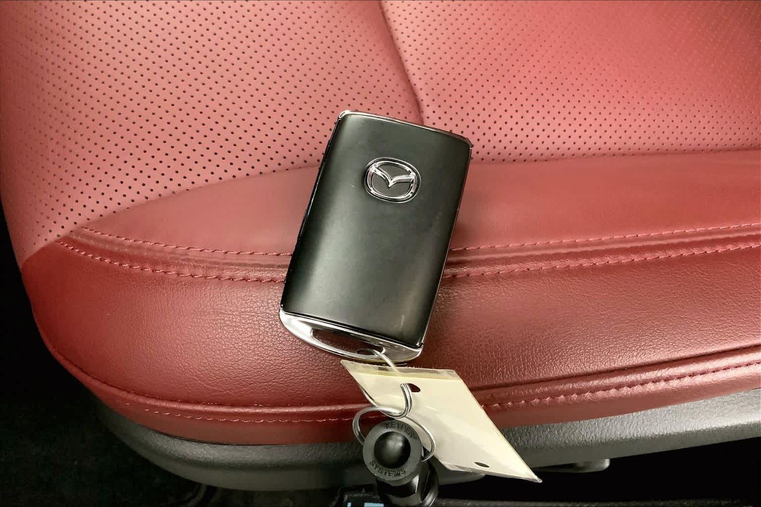 2025 Mazda Mazda CX-70 PHEV Premium Plus Package