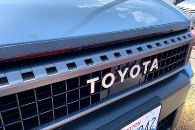 2025 Toyota Land Cruiser 4WD (Natl)