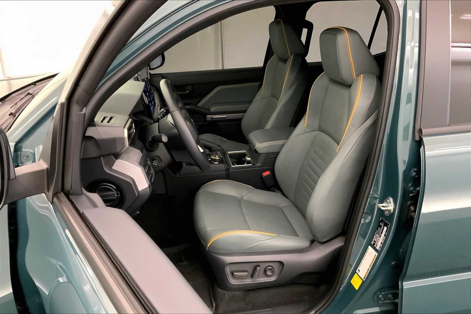 2025 Toyota 4Runner Hybrid Trailhunter