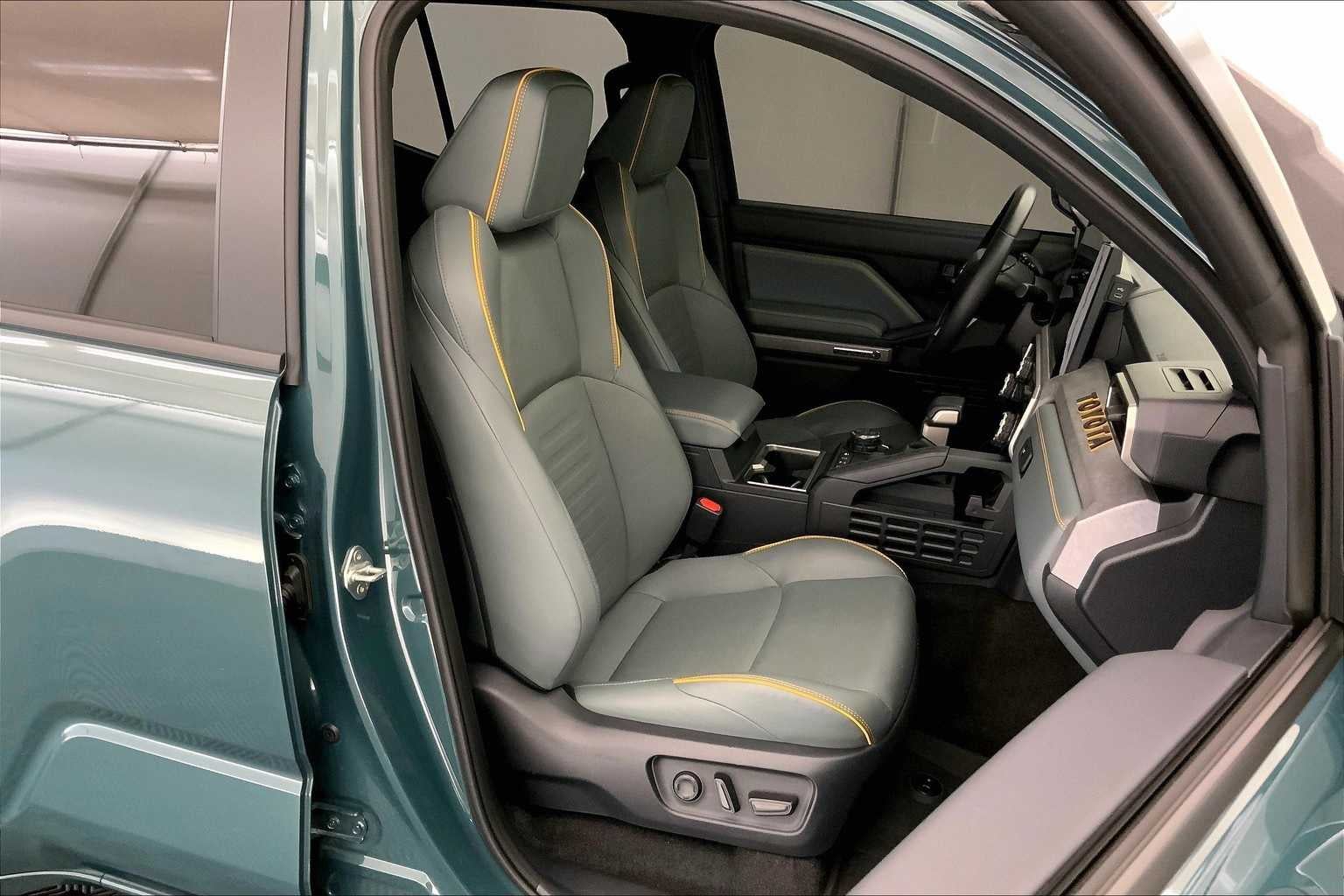 2025 Toyota 4Runner Hybrid Trailhunter