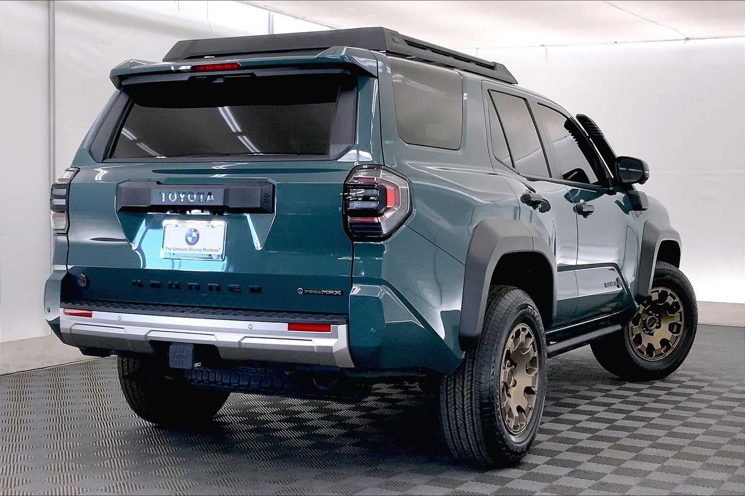 2025 Toyota 4Runner Hybrid Trailhunter