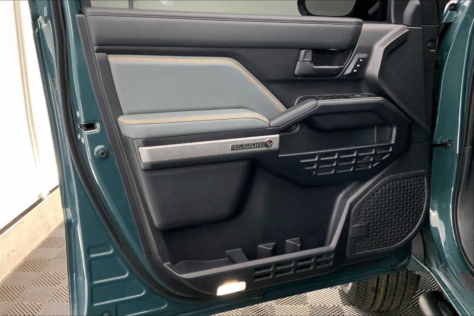 2025 Toyota 4Runner Hybrid Trailhunter