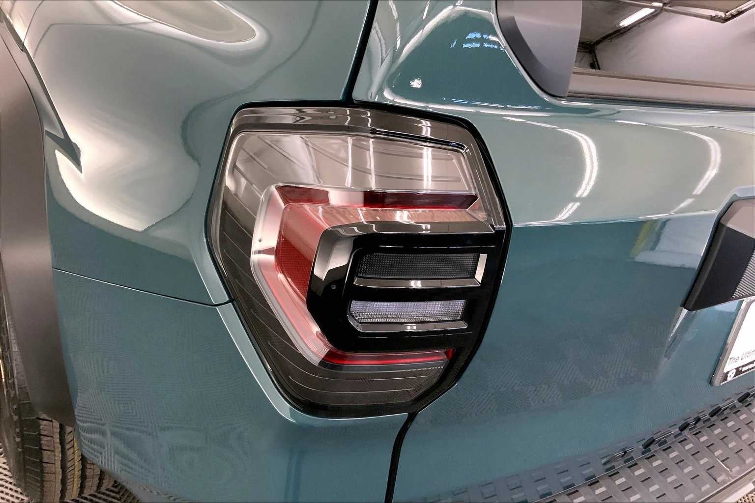 2025 Toyota 4Runner Hybrid Trailhunter