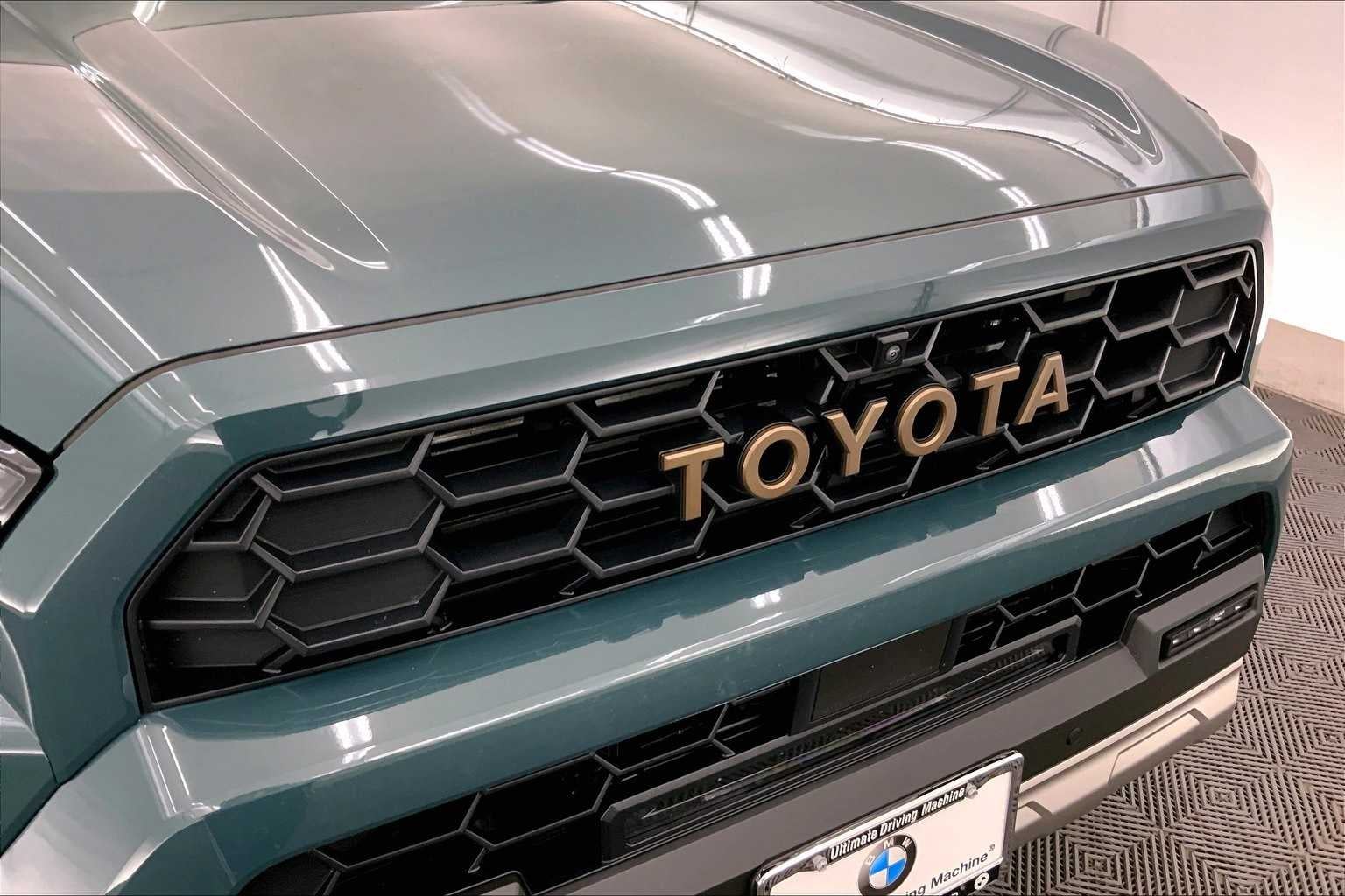 2025 Toyota 4Runner Hybrid Trailhunter