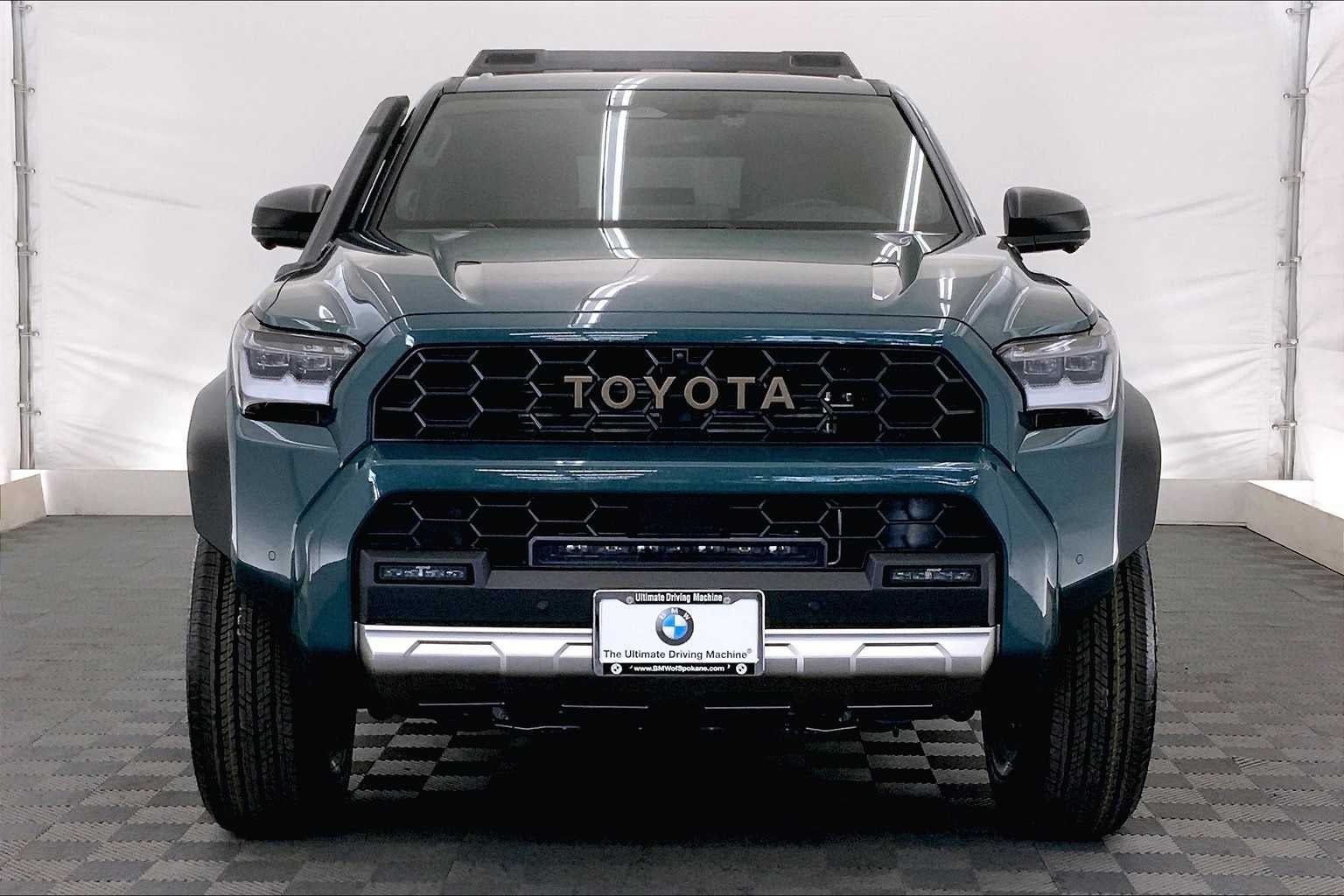 2025 Toyota 4Runner Hybrid Trailhunter