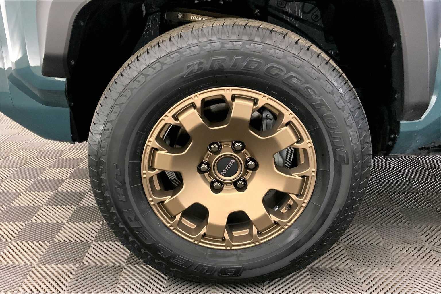 2025 Toyota 4Runner Hybrid Trailhunter