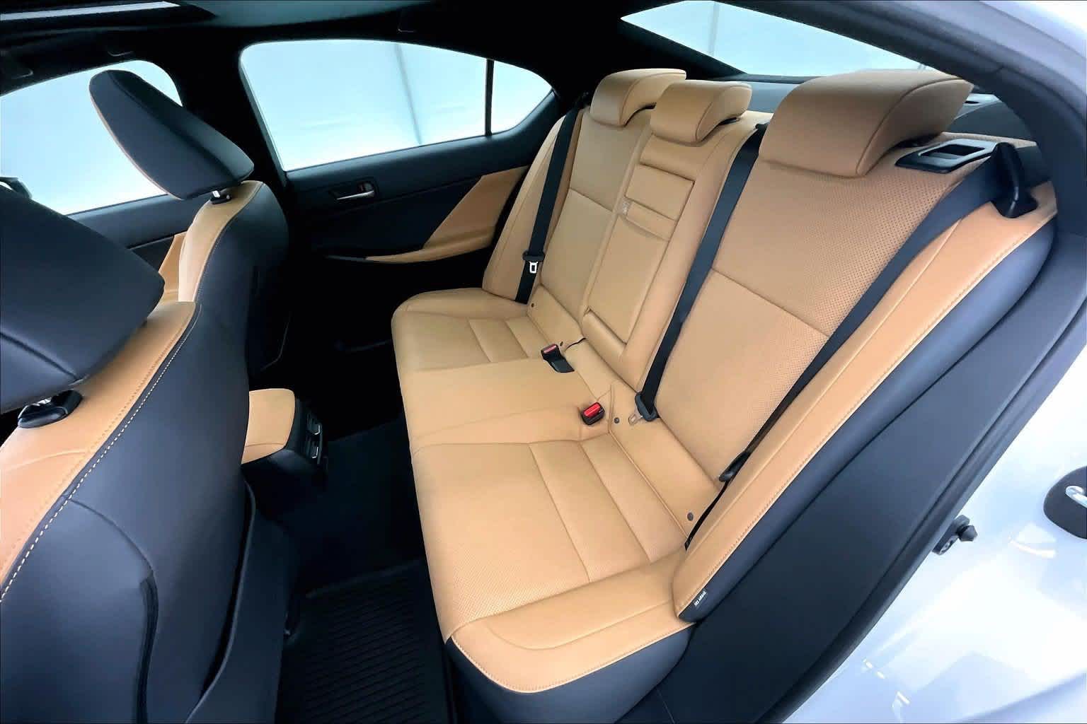 2026 Lexus IS 350 F SPORT Design