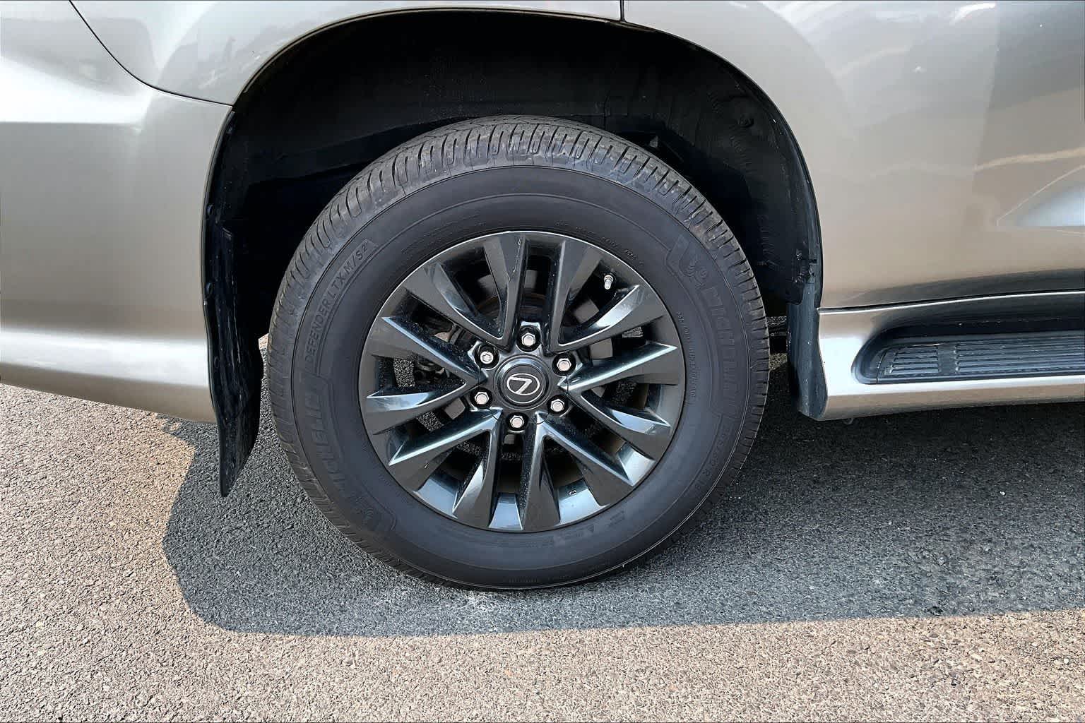 2023 Lexus GX 460 Premium