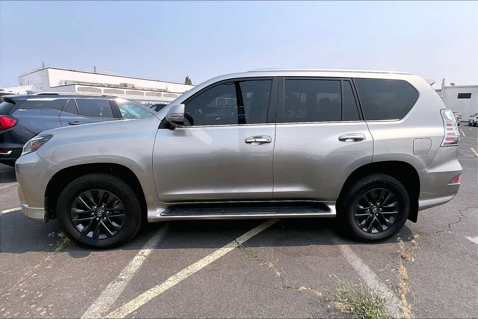 2023 Lexus GX 460 Premium