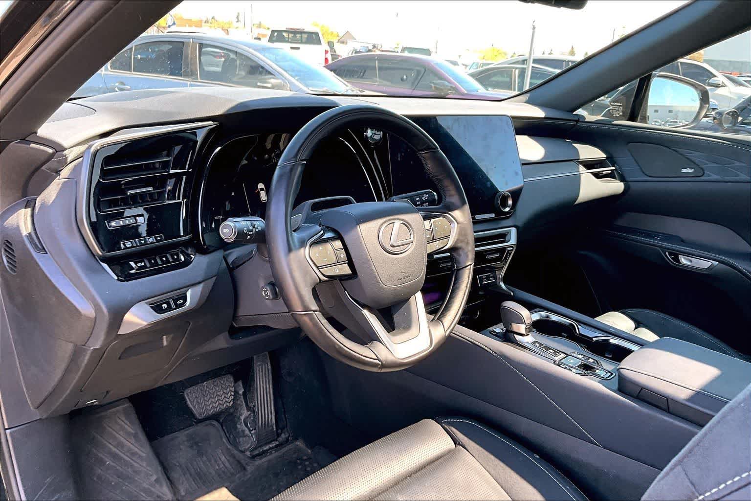 2025 Lexus RX 450h+ Luxury