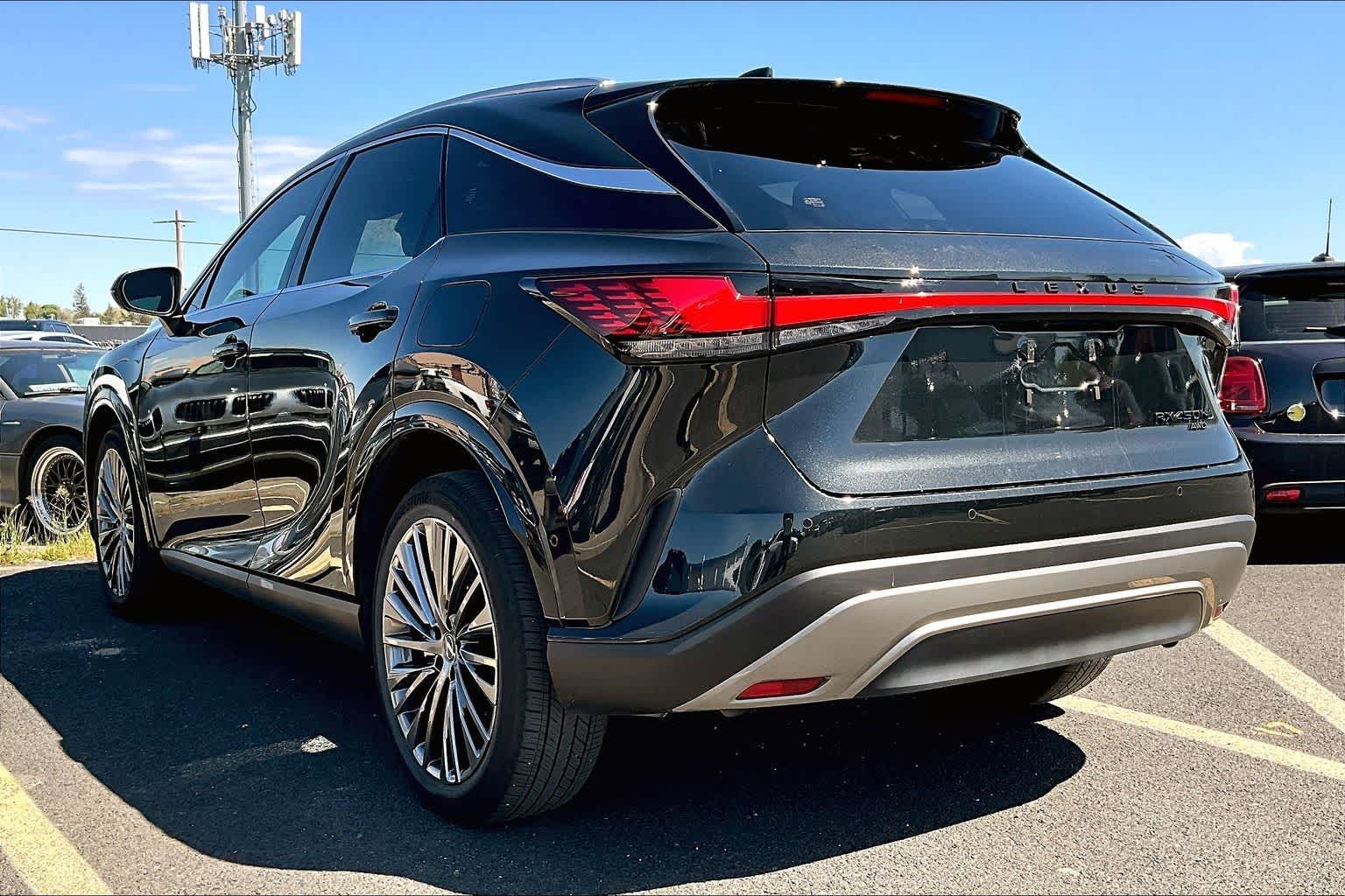 2025 Lexus RX 450h+ Luxury