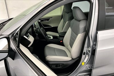 2025 Toyota RAV4 Hybrid XLE Premium