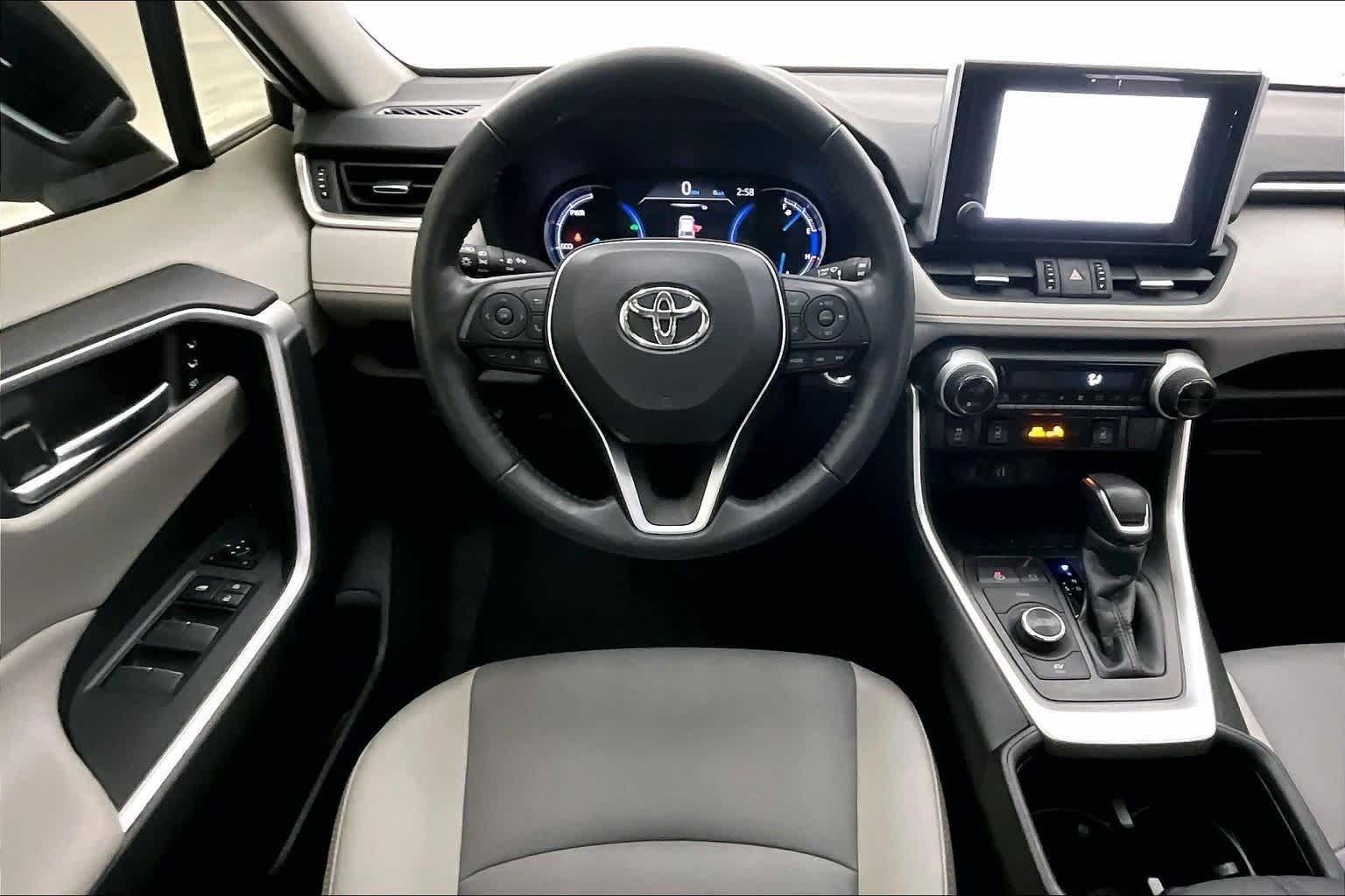2025 Toyota RAV4 Hybrid XLE Premium