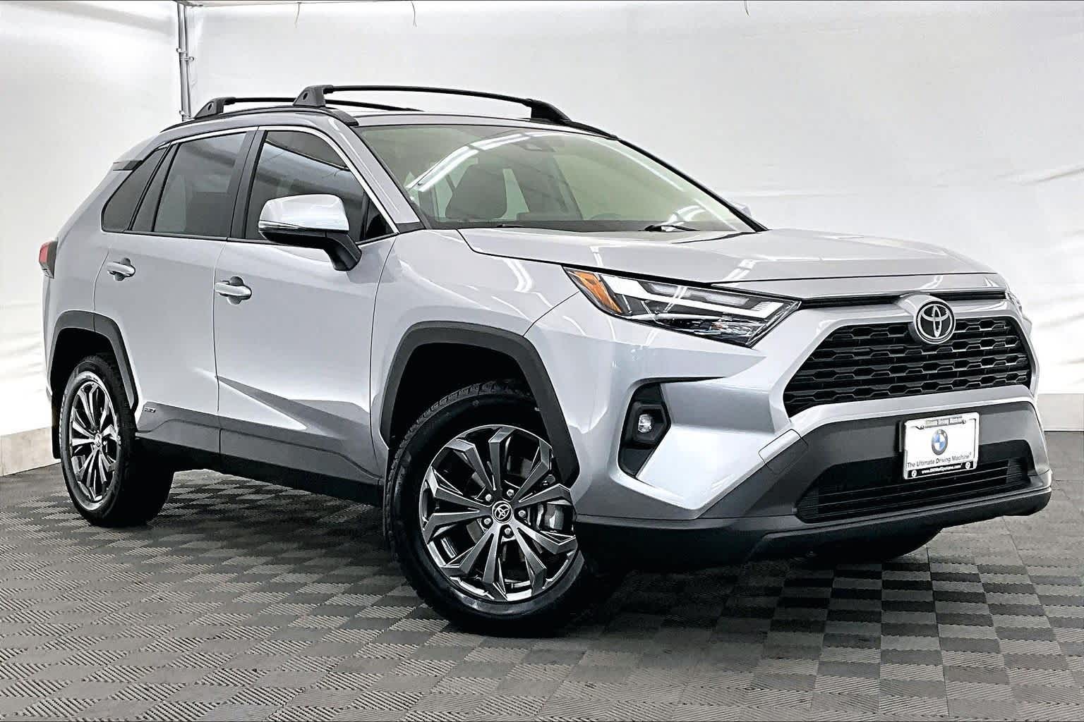 2025 Toyota RAV4 Hybrid XLE Premium