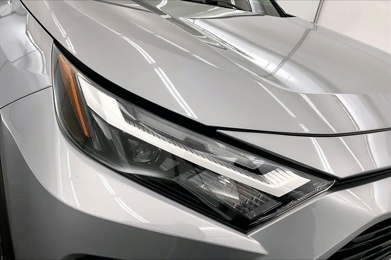 2025 Toyota RAV4 Hybrid XLE Premium